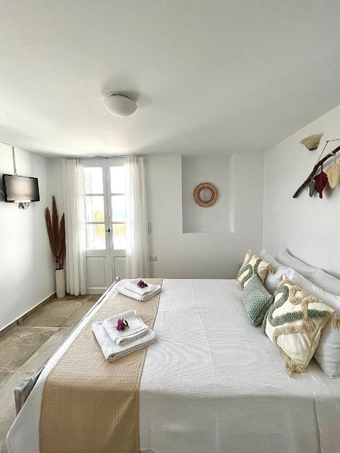 Alonistra Oia Houses Foinikia  Bagian luar foto